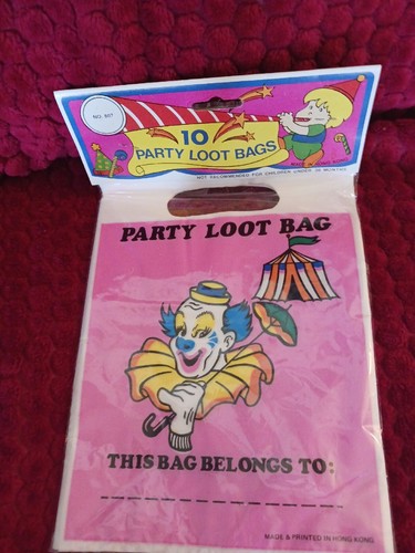 Vintage Clown Birthday Party Lot ! Loot Bags ,Cups ,Plates, Tablecloth! - Picture 4 of 6