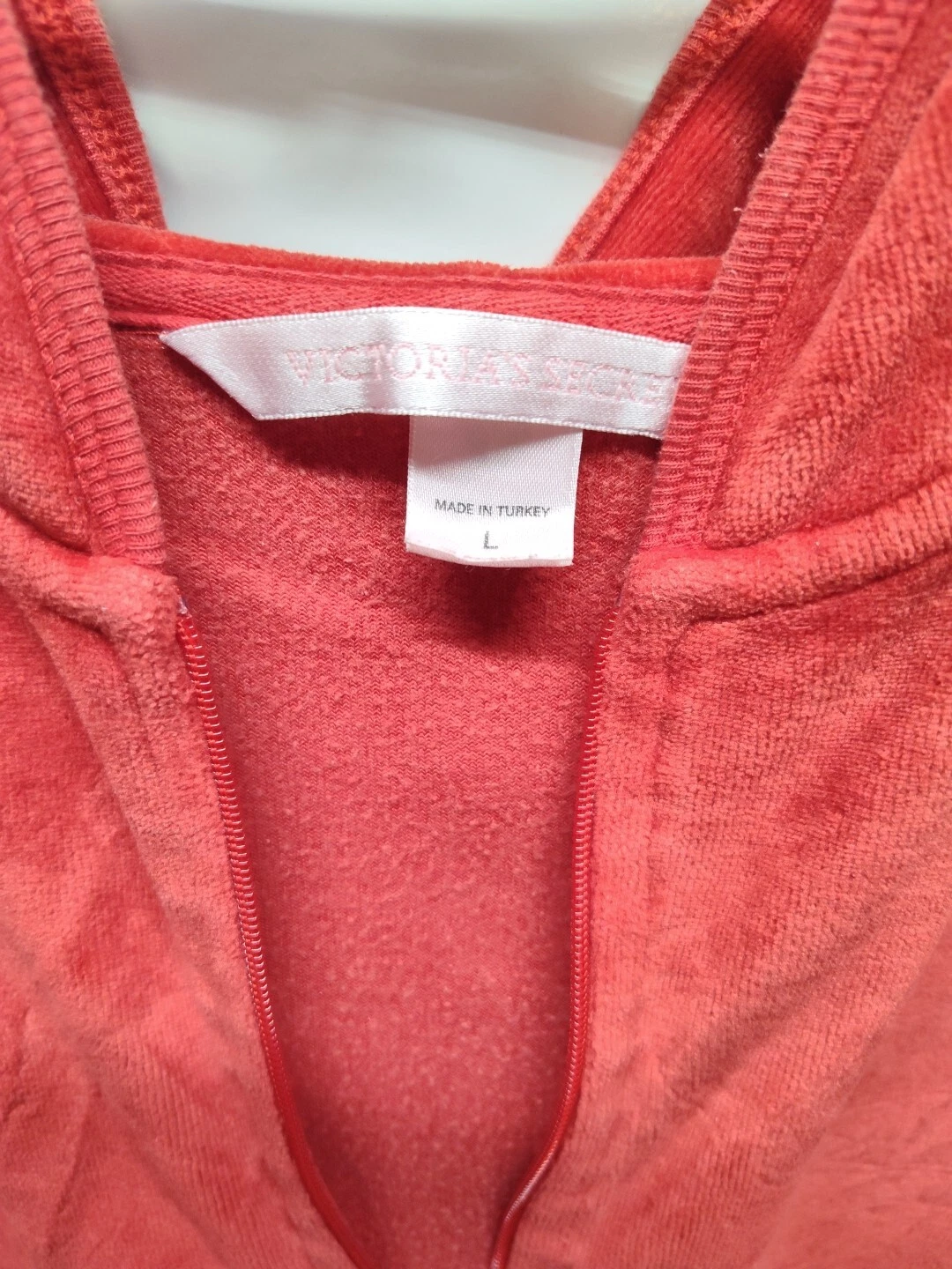 UNDERCOVER Felpa Victorias Secret con cappuccio grande velluto rosso velluto full zip con cappuccio
