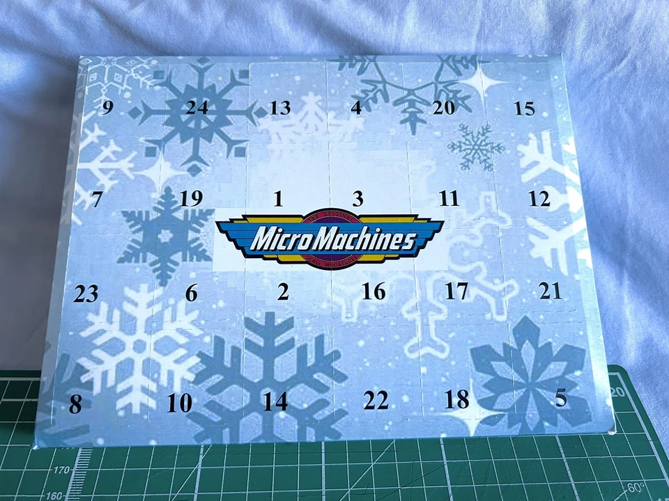 Micro Máquinas, Calendario de Adviento 2025, Jazwares, 24x Coches Foto 3 de 4