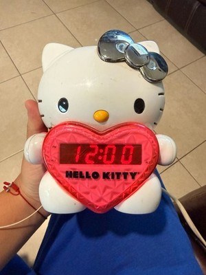 Hello Kitty Heart Projection Alarm Clock with LED Display Model 2913WH01