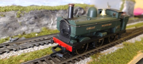 Hornby 00 Gauge GWR Pannier Steam Tank Loco Open Cab no 2783 0-6-0PT in Green - Picture 3 of 6