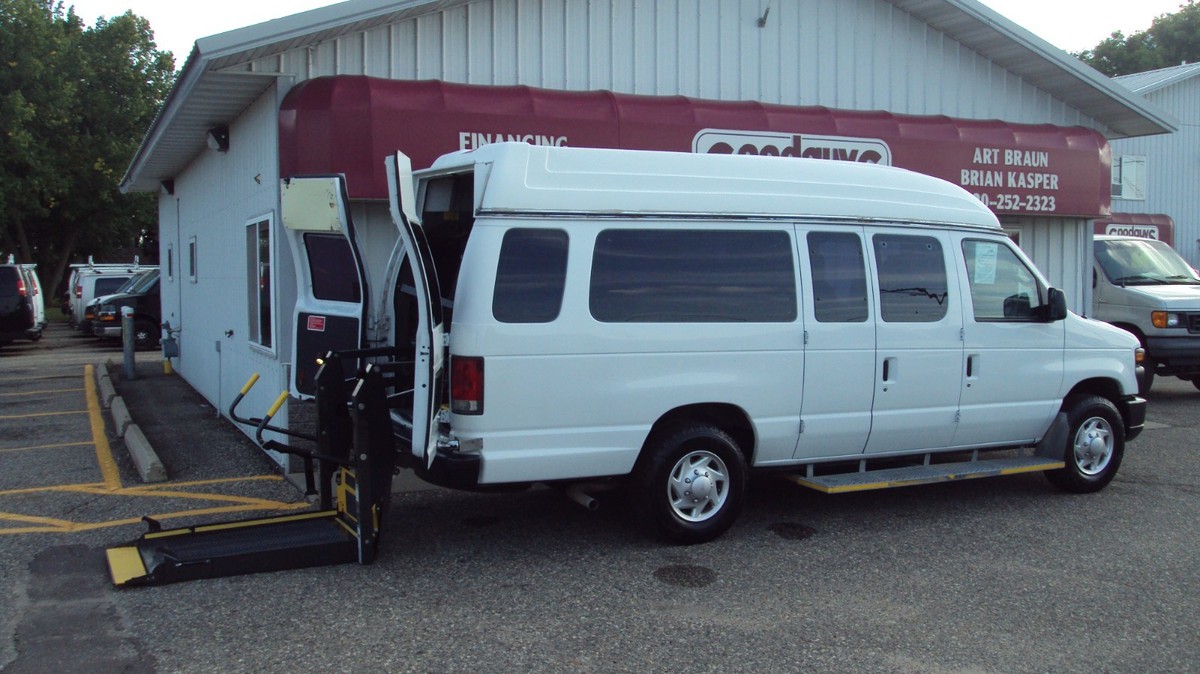 2014 Ford E-Series Van