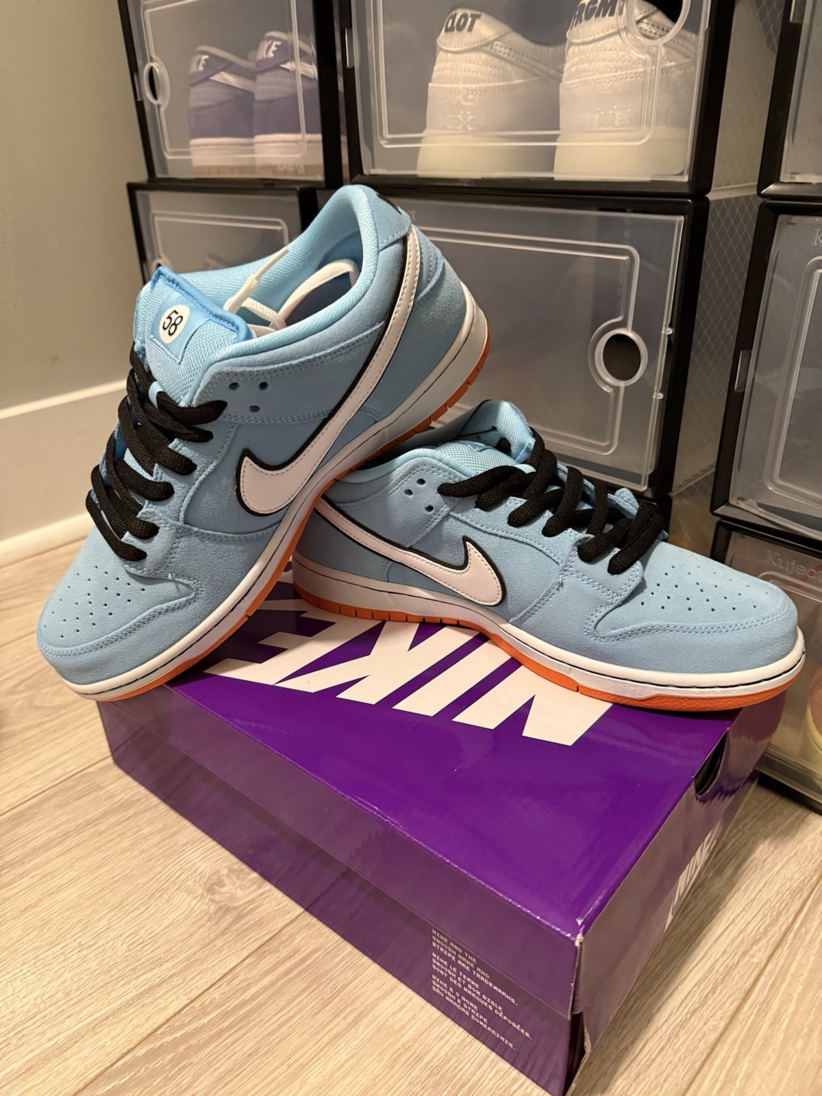 Nike Dunk Pro SB Low Gulf Sneakers in Size 9.5