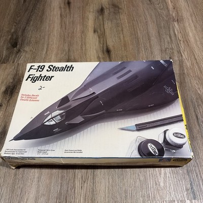Vintage Testors Italeri F-19 Stealth Fighter 1/48 MODEL KIT OPEN Box - NEW