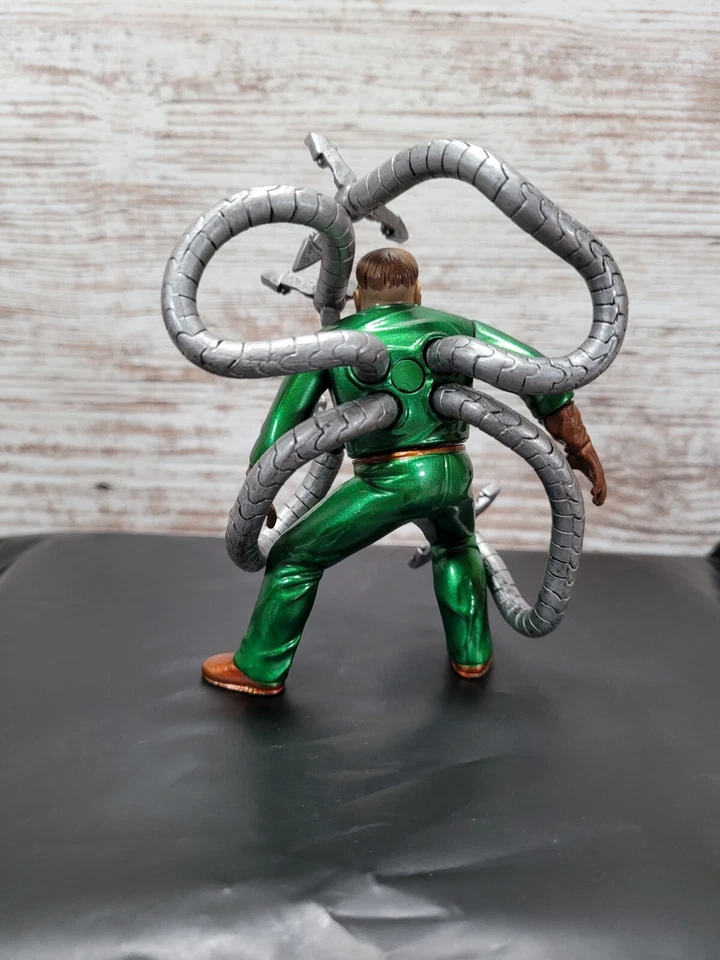 MARVEL HEROS - Titanium Series - Die Cast - DOCTOR OCTOPUS - 2006 - Image 3 of 4