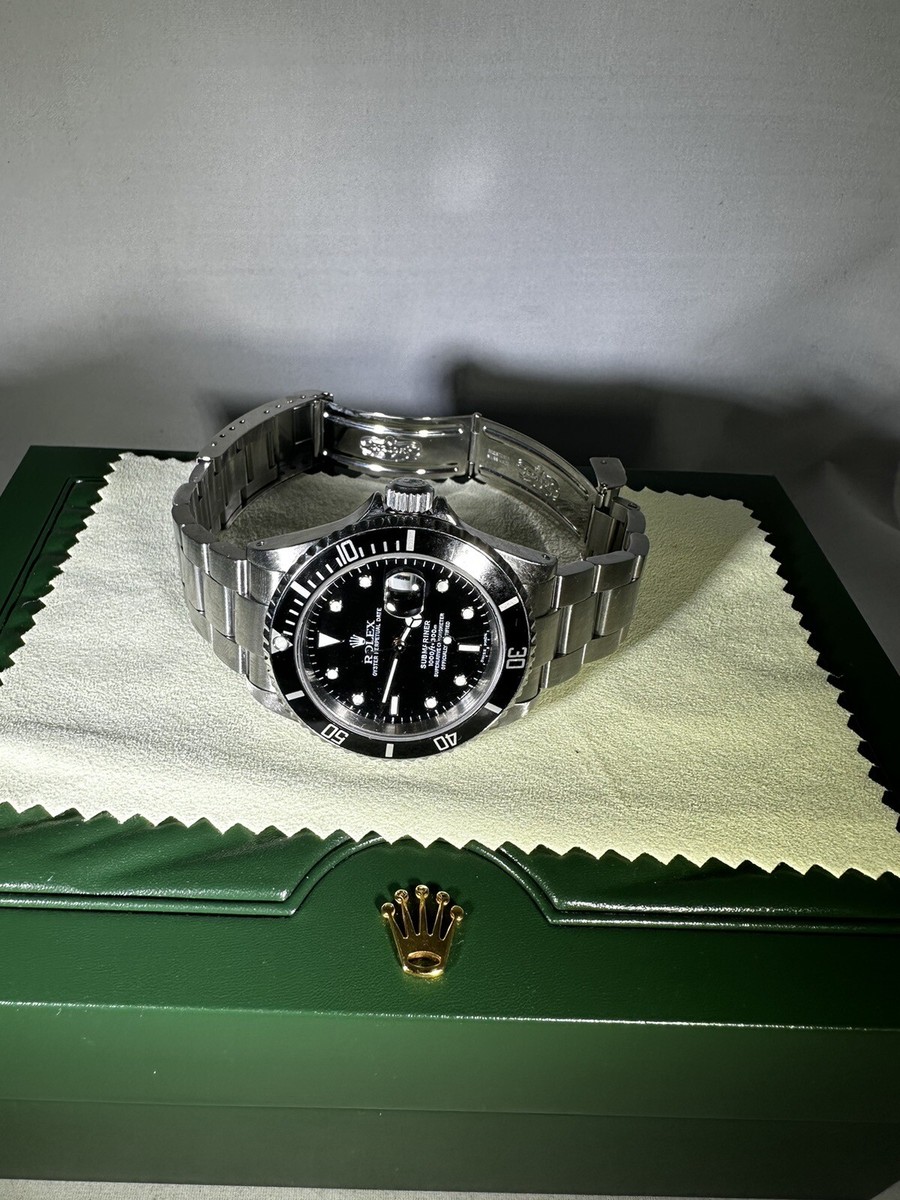 Preowned Rolex Submariner Date Ref 16610 40mm Stainless Black Dial