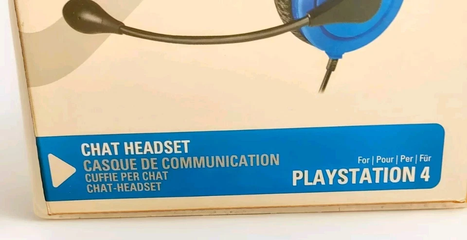 PlayStation 4 Chat Adjustable Headset PS4 Gaming Headphones, model #5B06042MW - Image 2 of 4