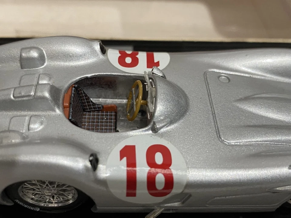 BRUMM Mercedes W196 1:43 Diecast coche metal escala - Imagen 3 de 4