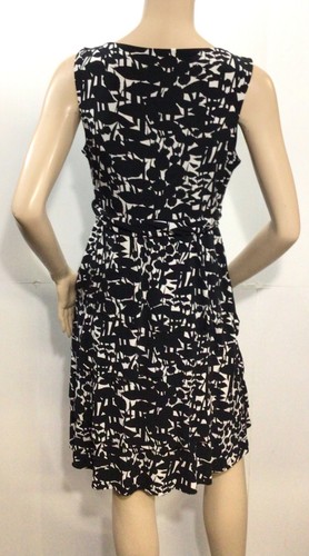NEW YORK & COMPANY Stretch Black & Off White Abstract Print Dress (Size M) - Picture 9 of 12