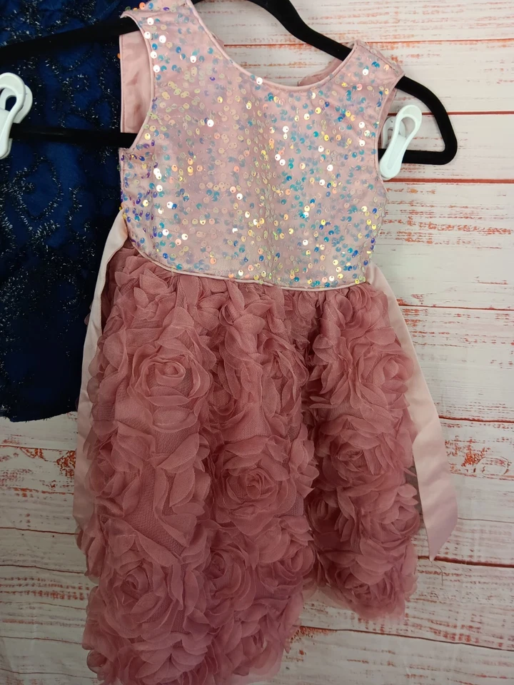 Kensie Niña Conjunto De 2 Vestidos Niñas Niños Talla 5 Sin Mangas Rosa/Azul Lentejuelas Floral Foto 2 de 4