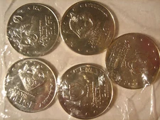 2006 Uncirculated Mint Over The Hedge Chuck E Cheese 5 -Tokens Set New in Bag