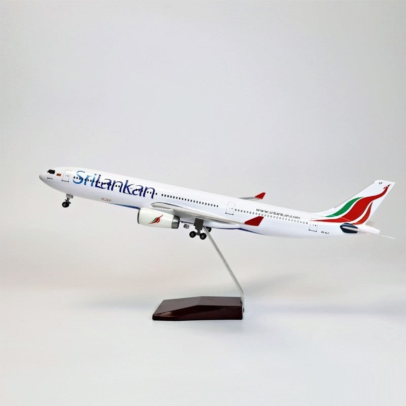 Extra Large SriLankan Airbus A330 Resin & ABS Aircraft Model Plane Gift - 1/135