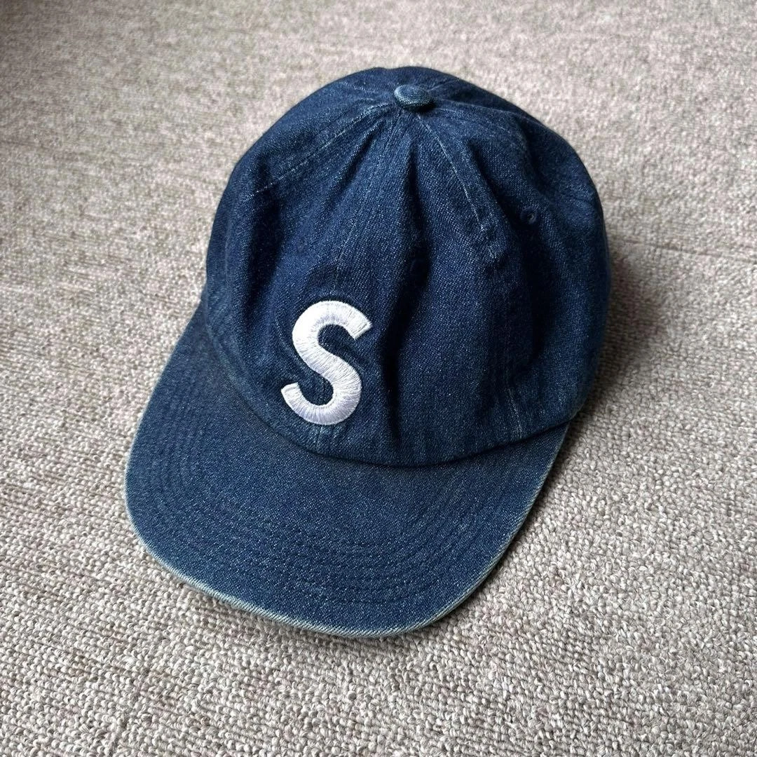 Casquette en jean logo Supreme S bleu indigo