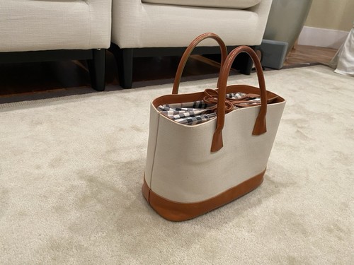 Burberry Hand Bag, White Canvas Shell And Patterned Lining - Picture 3 of 9
