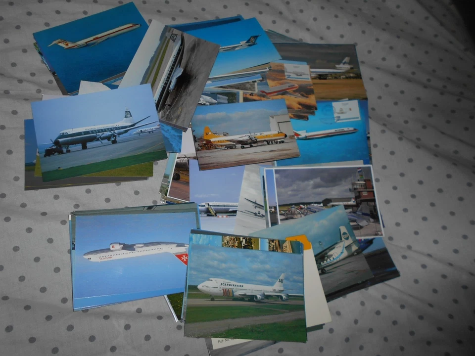 VINTAGE LOT OF 35 VARIOUS WORLD AIRLINES ON POSTCARDS MIXED LOT - Image 4 of 4