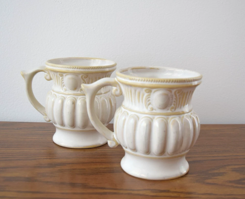 Juego de 2 tazas Pfaltzgraff paladio marfil con mango 4-1/2" de alto 16 fl oz Foto 2 de 4