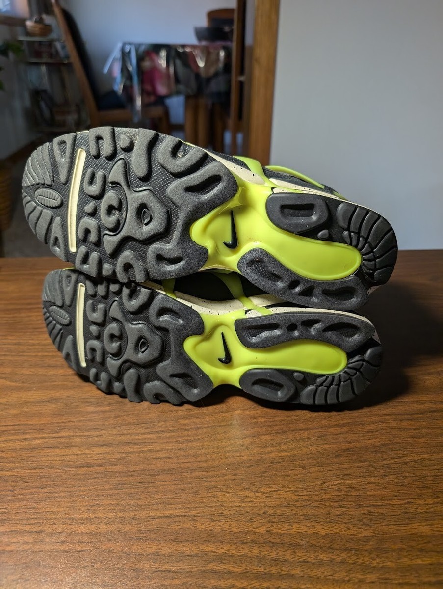 人気 ☆NIKE☆ AIR KUKINI BLACK NEON Nike Air Kukini Black Neon Green Volt Mens 11.5 Casual
