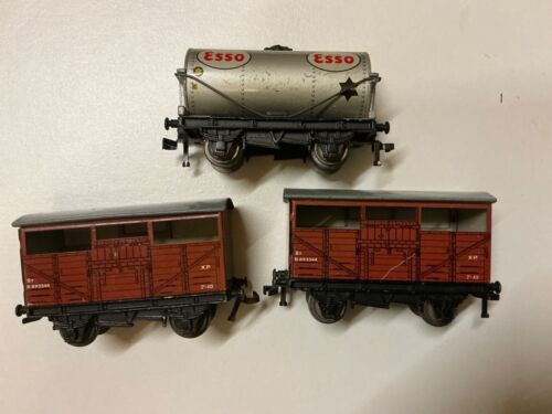 Hornby dublo, 3rail, unboxed two cattle wagons and a silver Esso tanker. - Picture 2 of 4