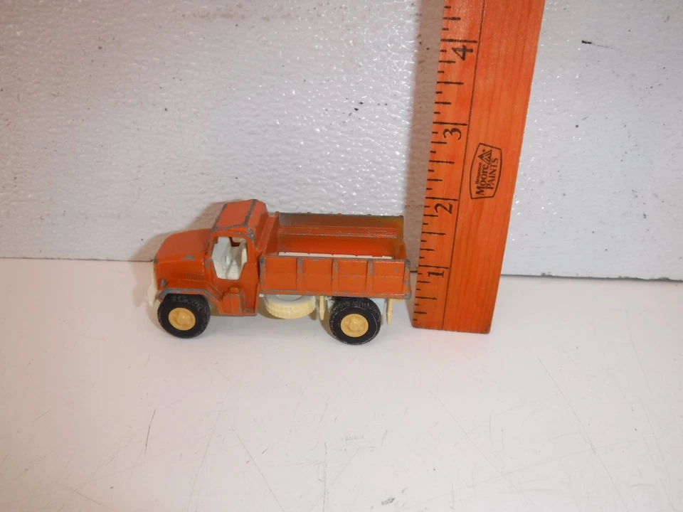 老式 TootsieToy 金属塑料皮卡 4 英寸橙色玩具卡车 — 第 3/4 张图片