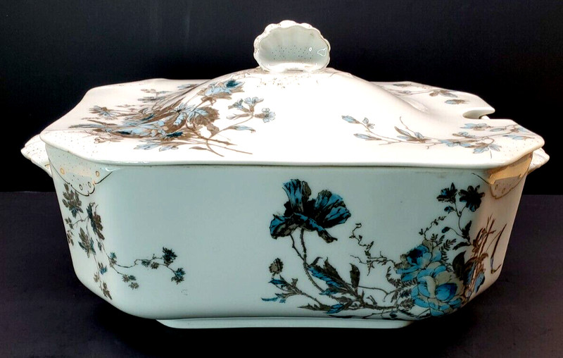 HAVILAND LIMOGES Large Rectangular BLUE FLORAL TUREEN