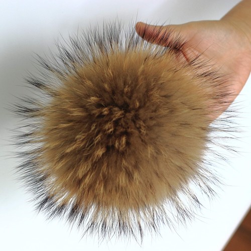 DIY Raccoon Fur Pom Pom Ball with Press Snap Button for Knitted Hat Beanie Ha... - Picture 3 of 9