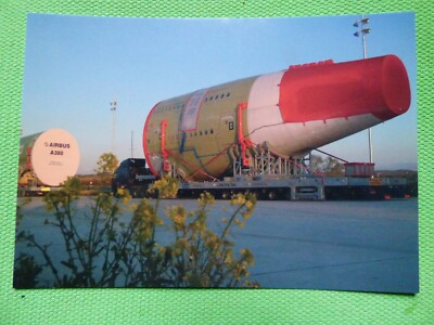 FIRST PASSAGE TO L ISLE JOURDAIN DE A 380 LE 7 APRIL 2004