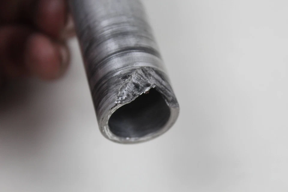 Ducati 999R 999 749 OEM Right Clipon Handlebar Bar 36010431A - Image 4 of 4