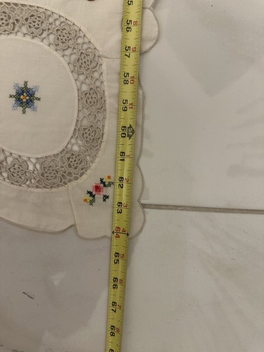 Tovaglia vintage punto croce cotone 98x64 inserto pizzo uncinetto colorato - Foto 3 di 21