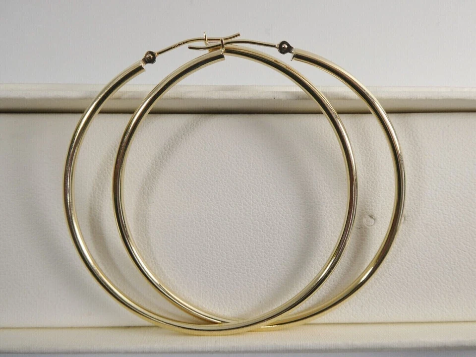 Beautiful 14K Yellow Gold Finish High Polish Finish 50Mm Large Hoop Earrings - Image 3 of 4