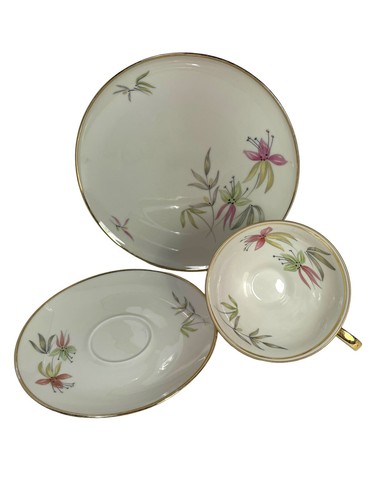 Bavaria Qualitats Porzellan Tea Cup Saucer Plate Trio - Picture 2 of 12