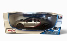 Maisto Special Edition 1:18 Bugatti Chiron Sport Silver/Black/Red, Opening Doors
