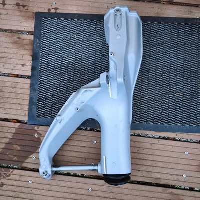 MOTO GUZZI V100 MANDELLO 2023 AUFHÄNGUNG SCHWINGE HINTEN 2B008858 mit  2B011365