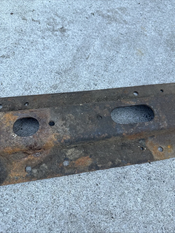  Chevy GMC K10 K20 K5 Blazer JIMMY - Caja de transferencia de transmisión plana travesaño Foto 4 de 4