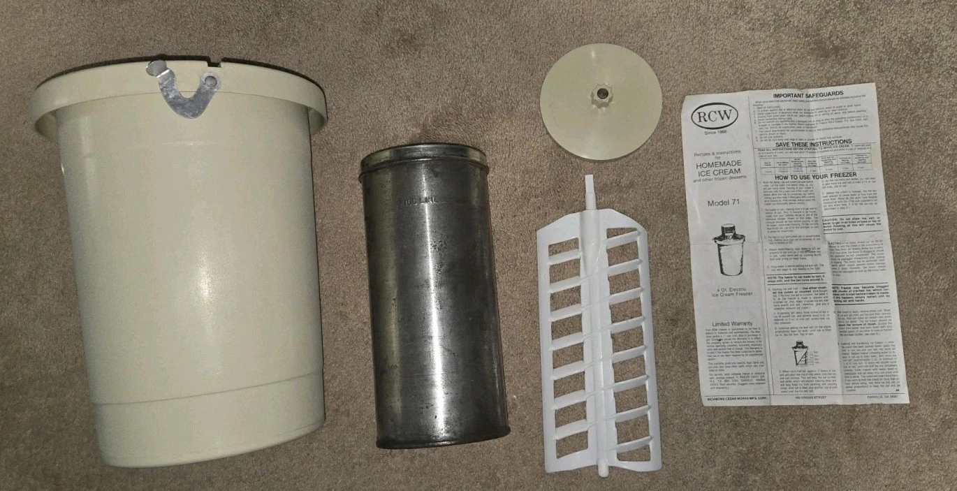 Richmond Cedar Works RCW Model 71 Ice Cream Maker Bucket Canister Dasher Paddle