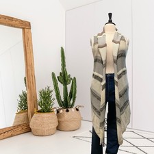 Chicos Women  s 2  L Sleeveless Cardigan Knit Sweater Vest Striped Cream Gray