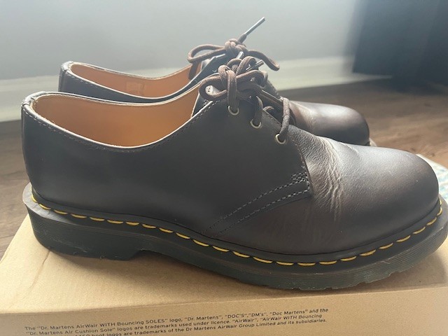 Dr. Martens 1461 Oxford Shoes Men display picture 1
