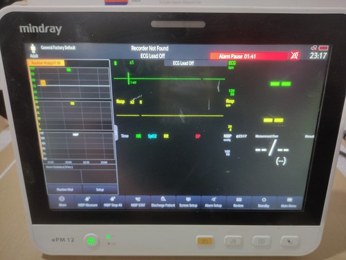 Used Mindray ePM-12 TOUCHSCREEN TRANSPORT - Picture 15 of 24
