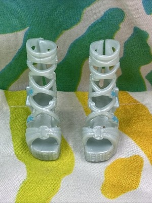 Monster High G3 Catty Noir Hauntlywood Mysteries Doll Silver Sandal Shoes Only
