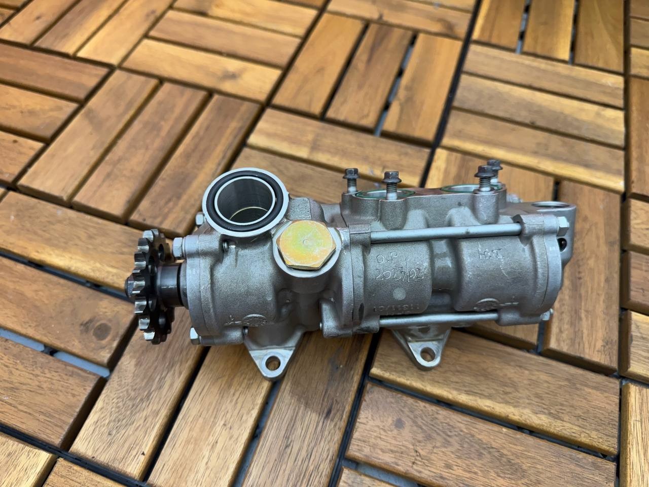 Ferrari 360 Oil pump P/N 181341