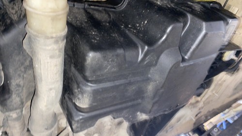 ADBLUE TANK -- Peugeot Partner (EF/EU) 1682619780 - Afbeelding 2 van 6