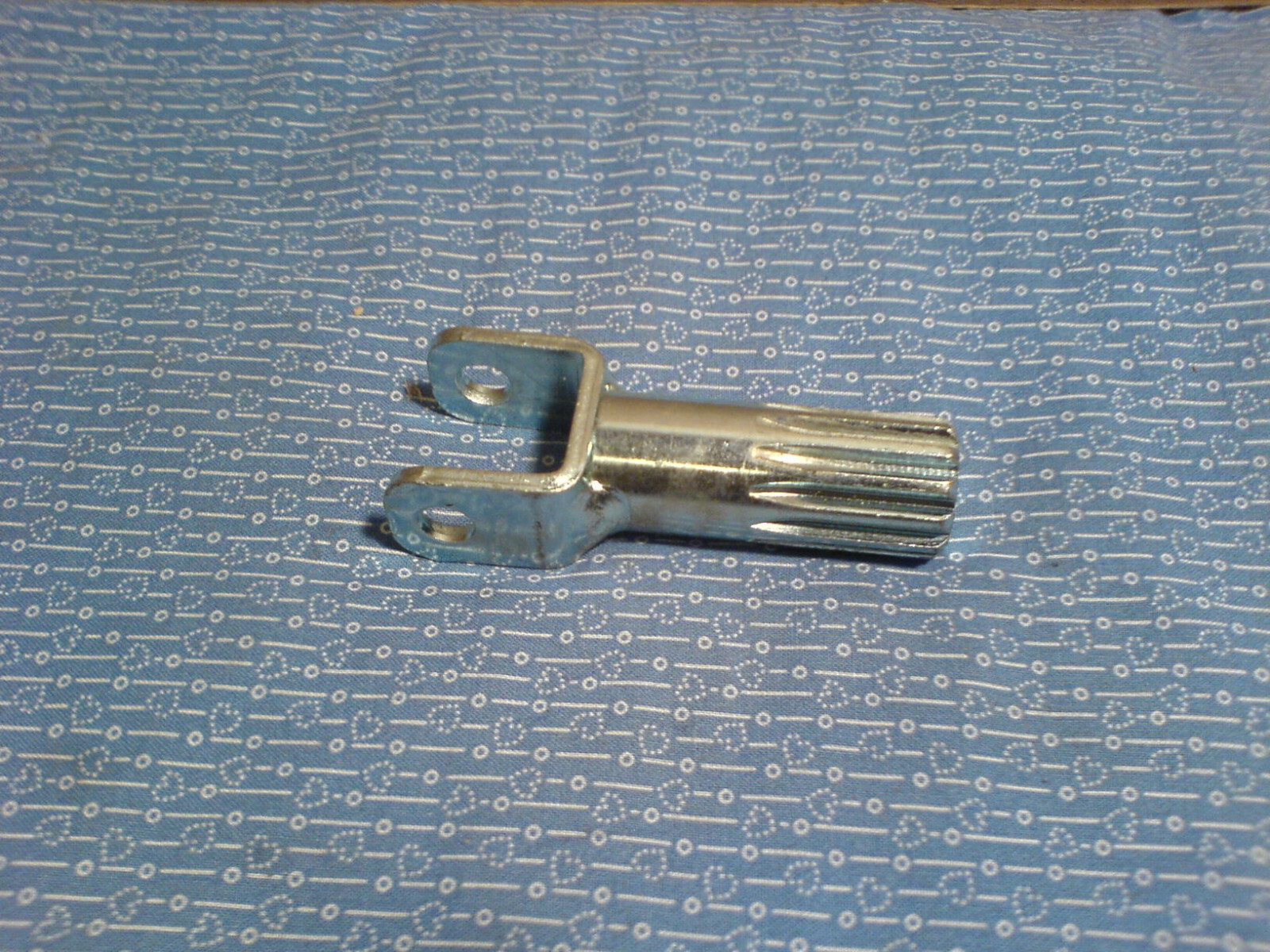 SIMPLICITY LEGACY TILT STEERING ADAPTER SHAFT. 1754648YP OEM PART J90