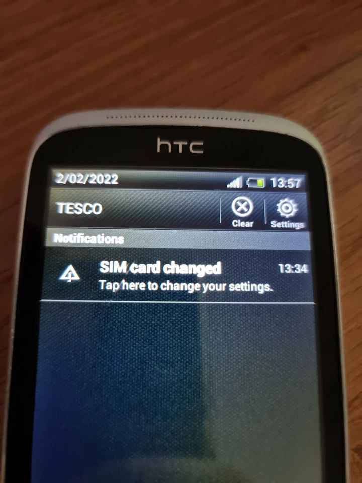 HT Desire C - 4GB - White (Unlocked) Smartphone - Image 4 of 4