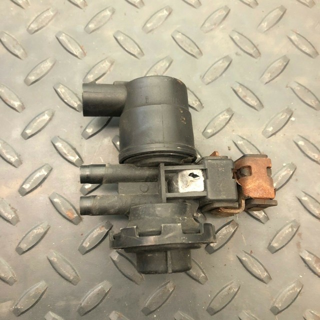 0001 Jeep Cherokee XJ Evap Purge Solenoid 04569475AB eBay