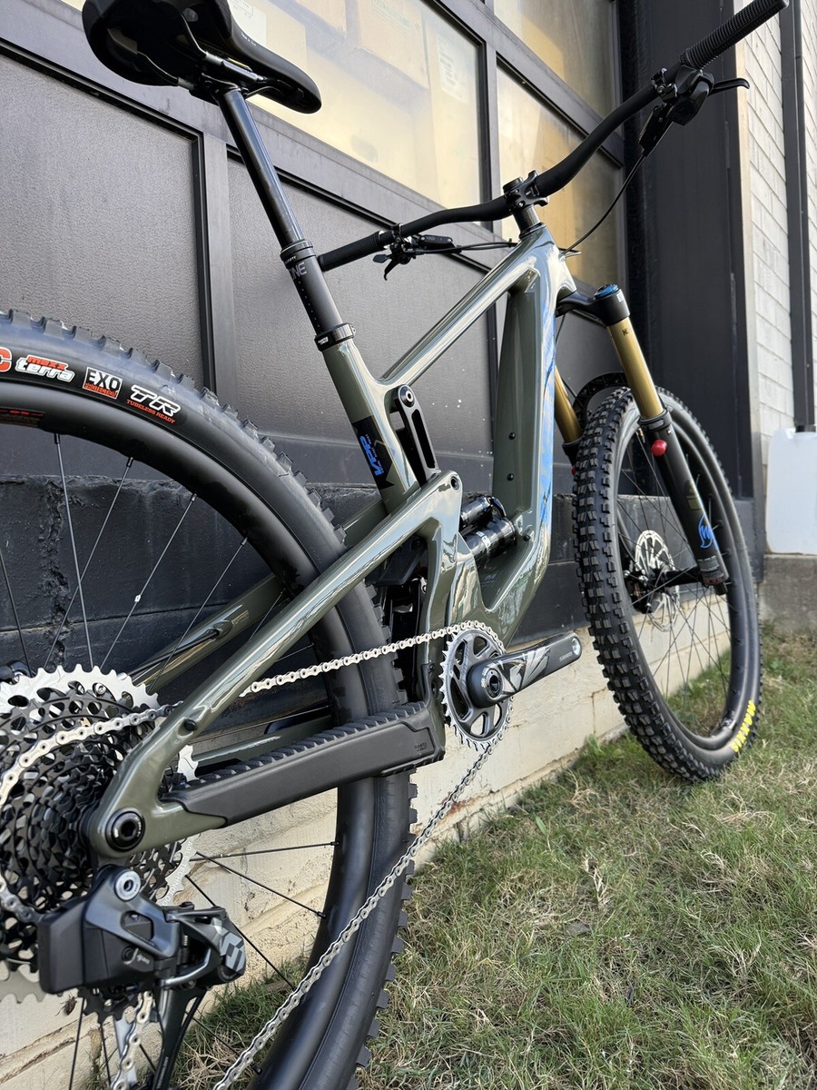 SANTA CRUZ Bronson CC X01 AXS RSV MX - 2022 Medium - Moss