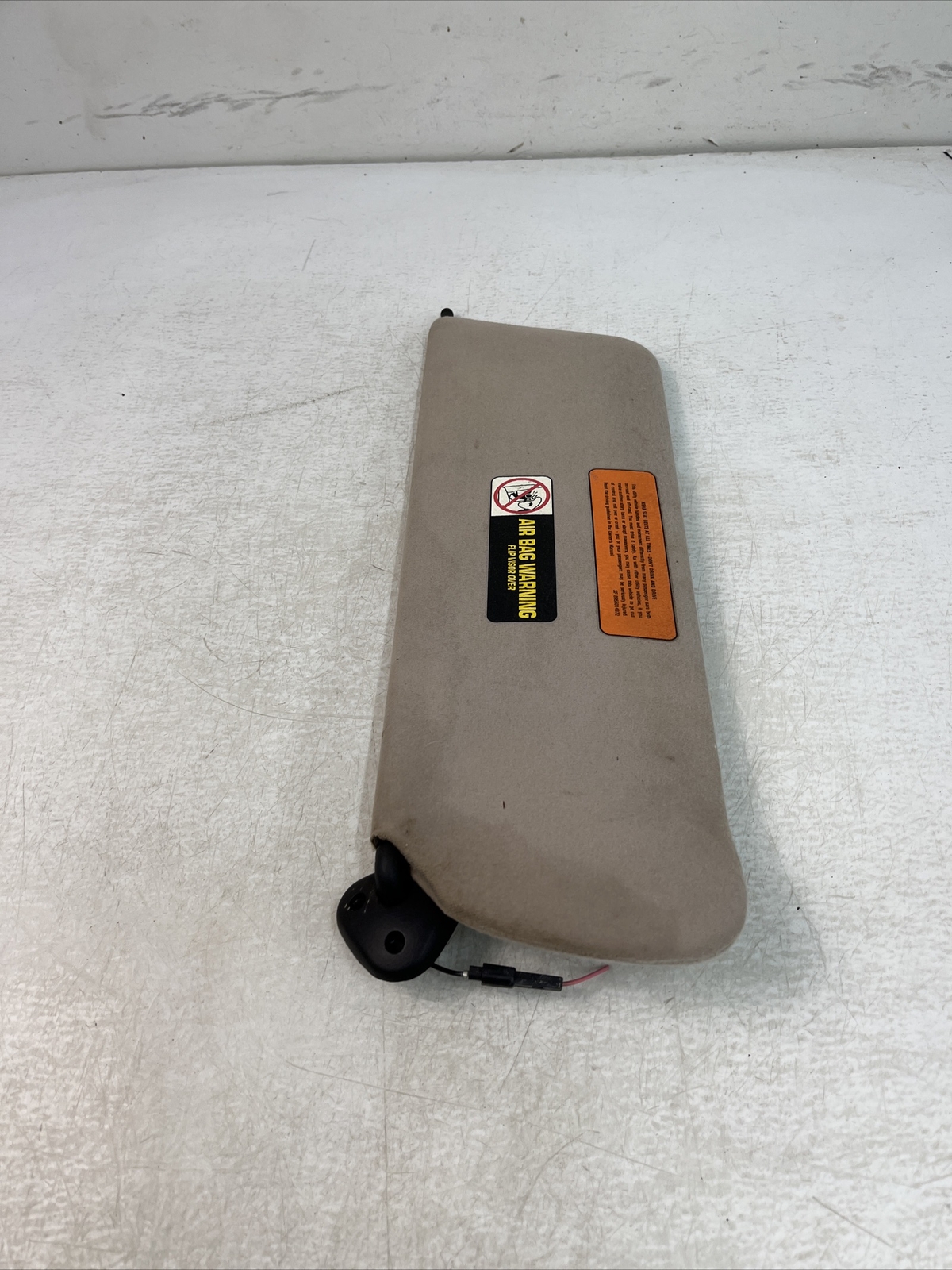 9701 Jeep Cherokee Sport/Classic XJ Sun Visors Single Wire OEM Gray