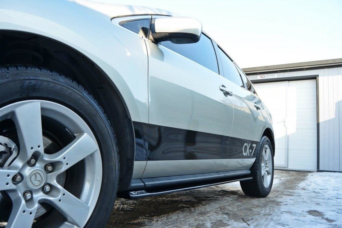 Bas de caisse pour Mazda CX-7 Maxton résistant aux chocs noir