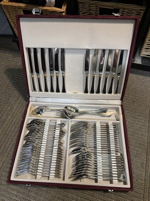 Wallace Royal Bead 18/8 Stainless 78pc Flatware Set Silver Accent