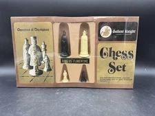 Vintage Gallant Knight Chessmen Of Champions Florentine SEALED NOS!