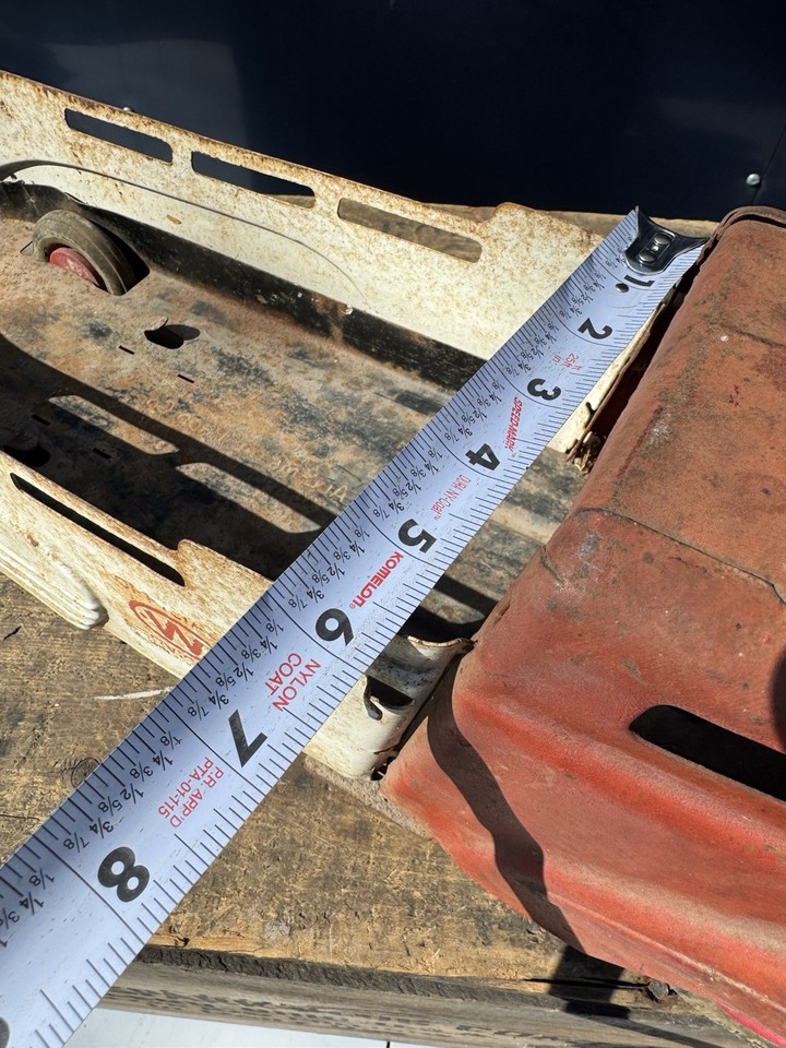 Rare VINTAGE C. 1940 WYANDOTTE STREAMLINE BULLET NOSE official service ...