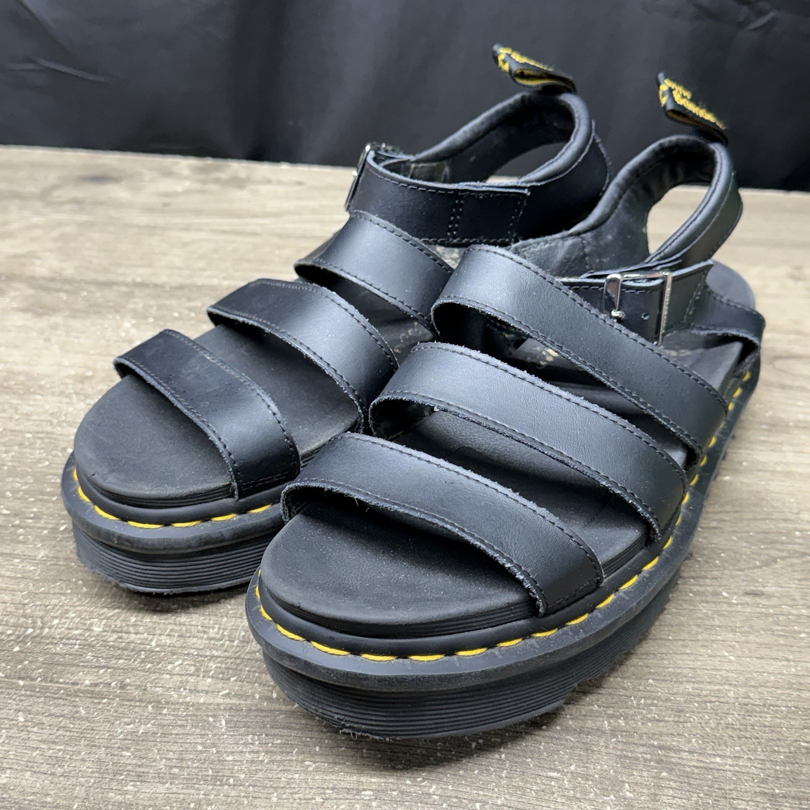 DR MARTENS / DOC’S Blaire HYDRO LEATHER Strap SANDALS in Black WOMEN’S Size 7 US